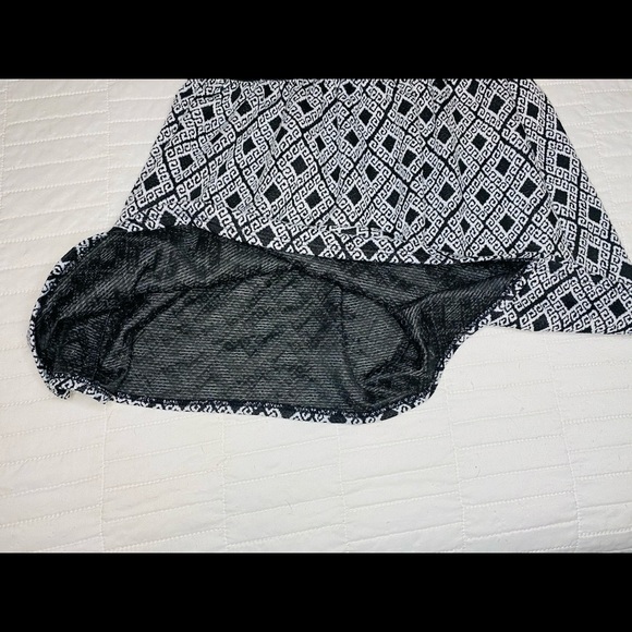 Joe B skirt - Picture 2 of 3